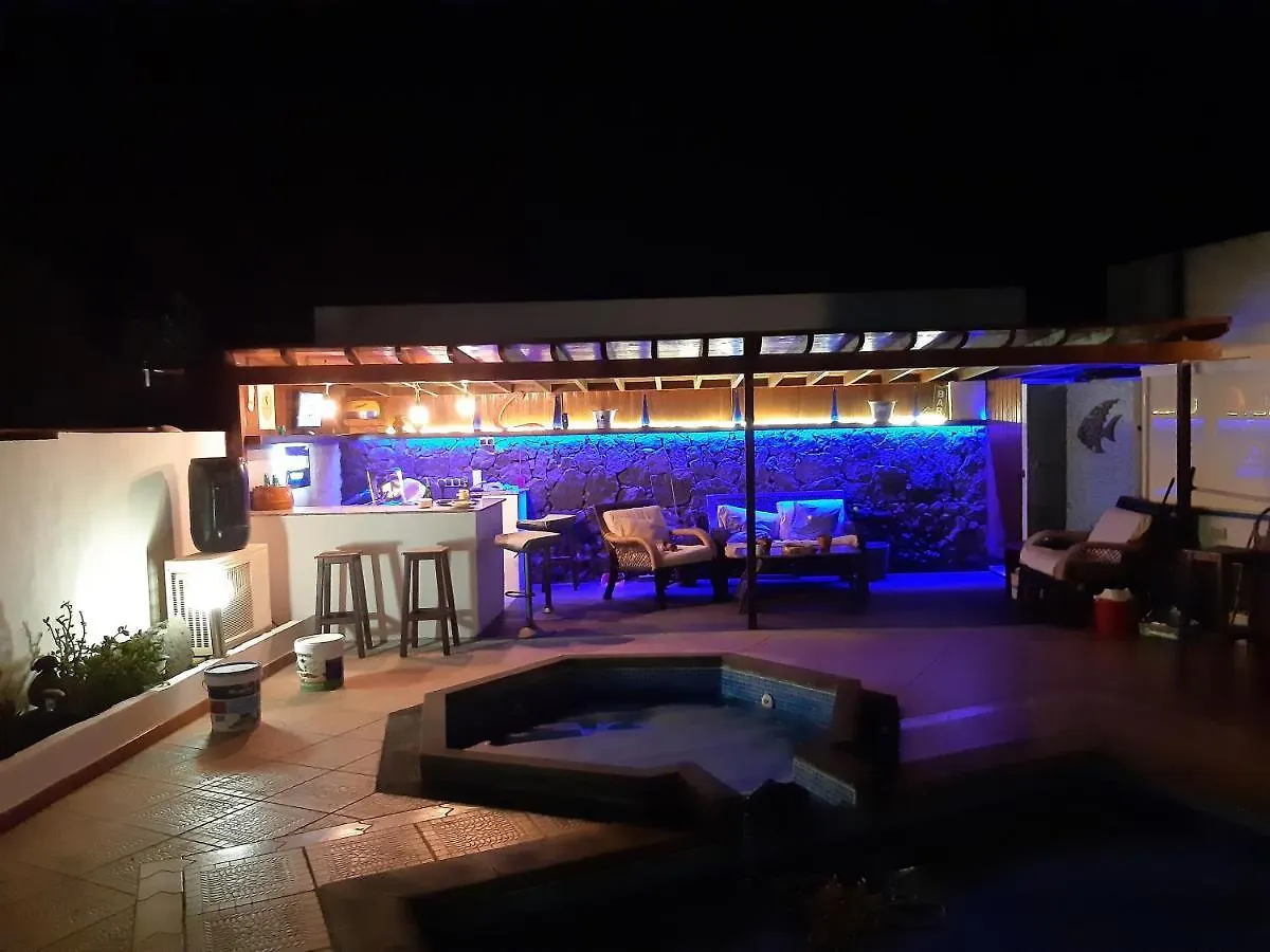 Extremely Private Villa, Heated Pool & Jacuzzi, Pool Wet Bar, Great Views. Playa Blanca
