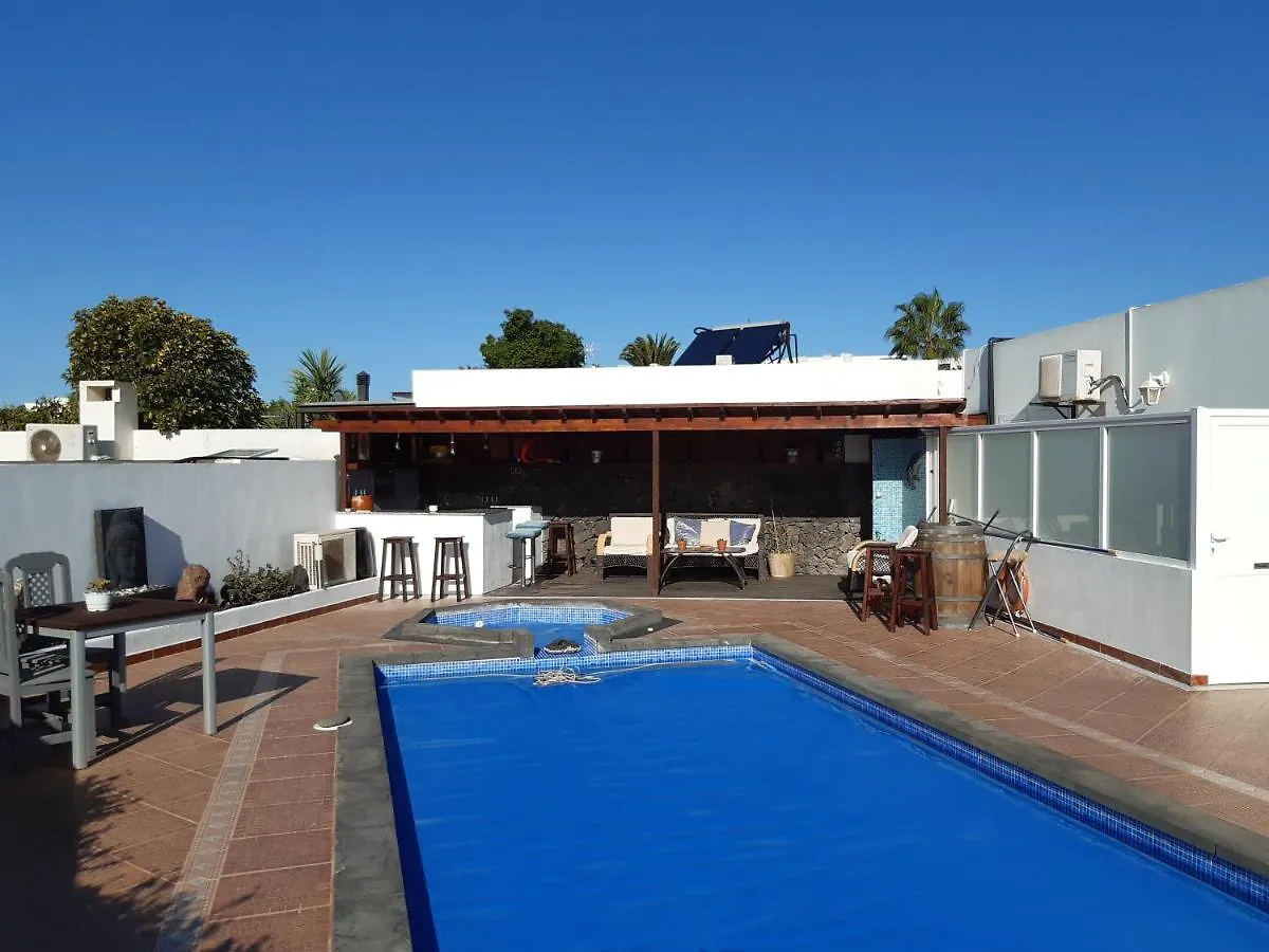 Villa Extremely Private Villa, Heated Pool & Jacuzzi, Pool Wet Bar, Great Views. Playa Blanca