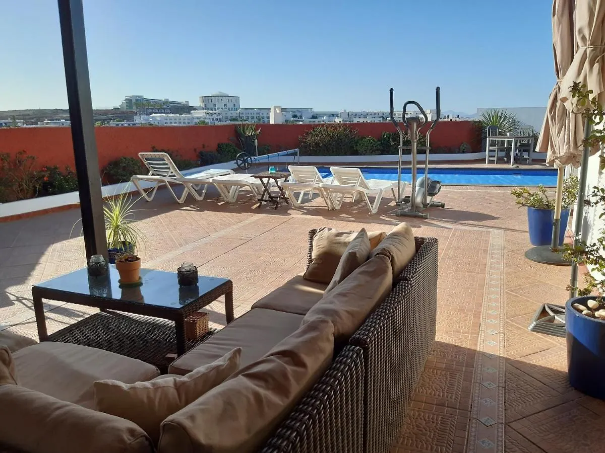 Villa Extremely Private Villa, Heated Pool & Jacuzzi, Pool Wet Bar, Great Views. Playa Blanca  Spain